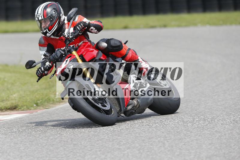 /25 10.06.2025 MaxRacing ADR/Gruppe gruen/11